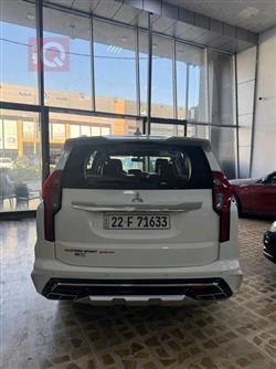 ميتسوبيشي اوتلاندر